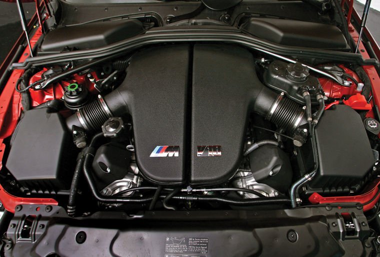 2009 BMW M5 Sedan 5.0L V10 Engine - Picture / Pic / Image